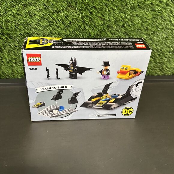 LEGO 76158 Batman Batboat The Penguin Pursuit! New Retired Damaged Box - Picture 2 of 6